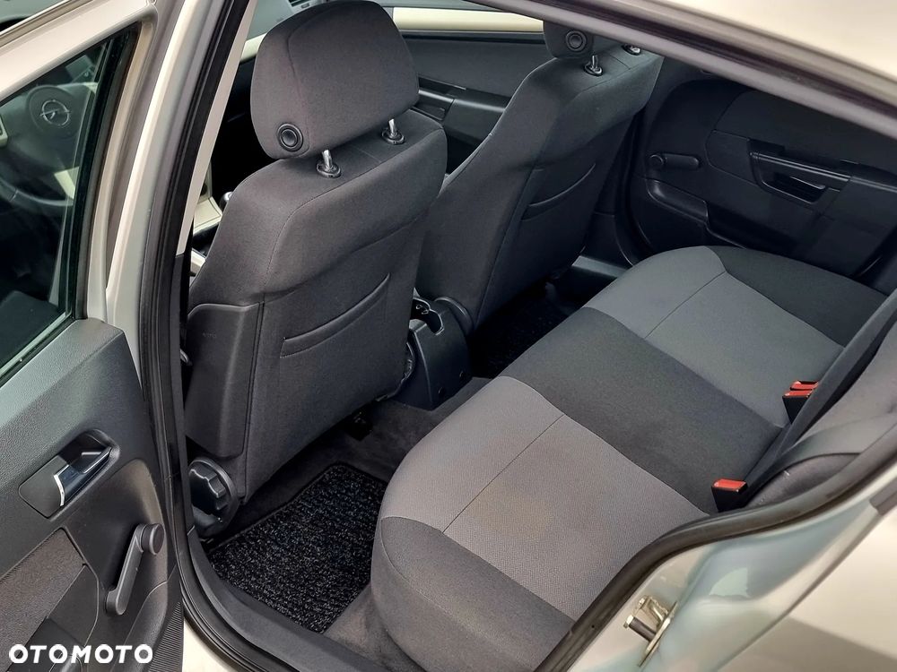 Opel Astra 1.6 Cosmo - 15