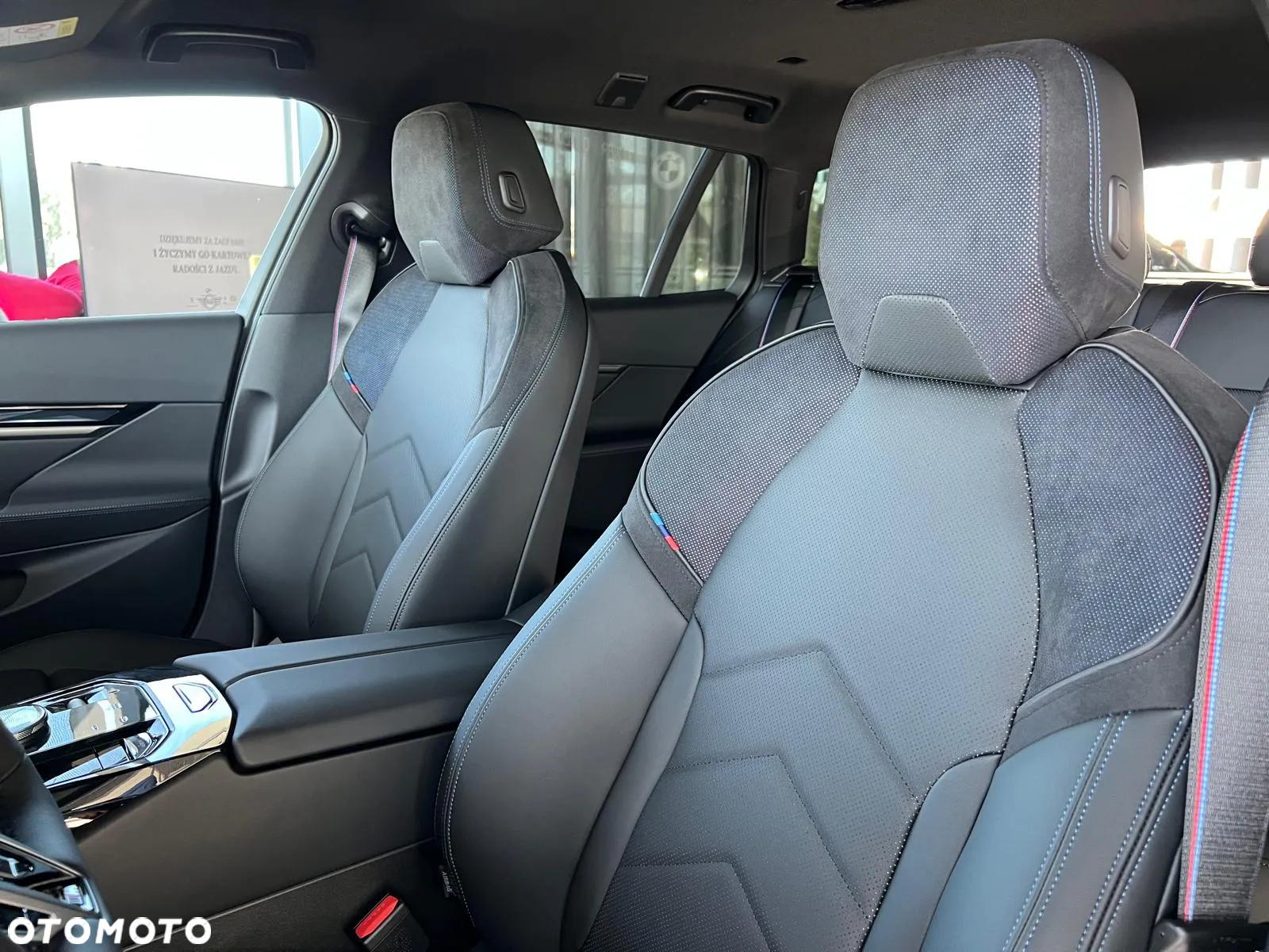 BMW Seria 5 520d xDrive mHEV - 27