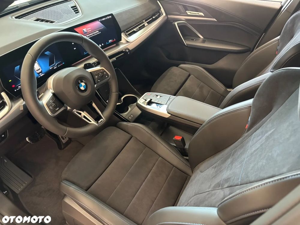 BMW X1 sDrive20i mHEV - 8