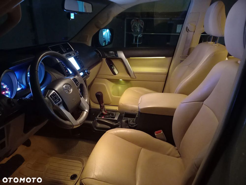 Toyota Land Cruiser LC 2.8 D-4D Invincible - 26