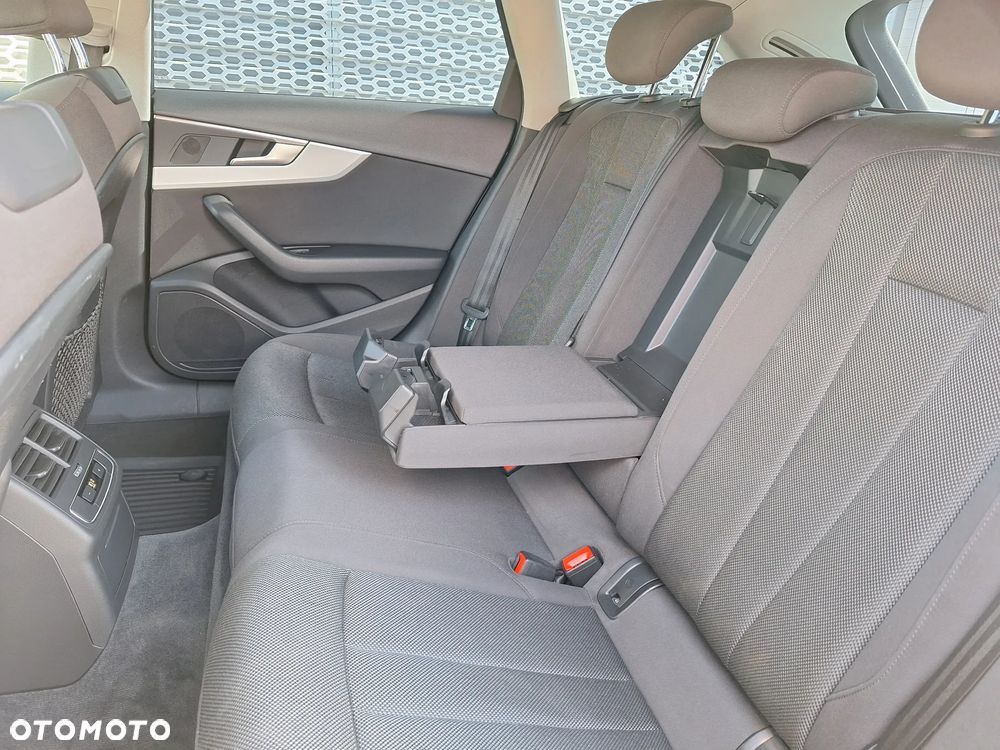 Audi A4 Avant 2.0 TDI S tronic - 26