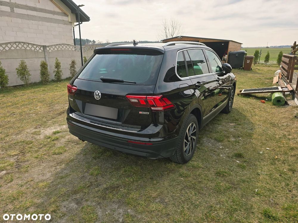Volkswagen Tiguan ver-2-0-tdi-scr-bluemotion-technology-dsg-trendline - 13