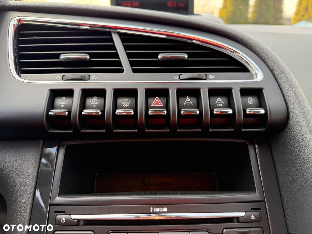 Peugeot 3008 1.6 Premium - 22