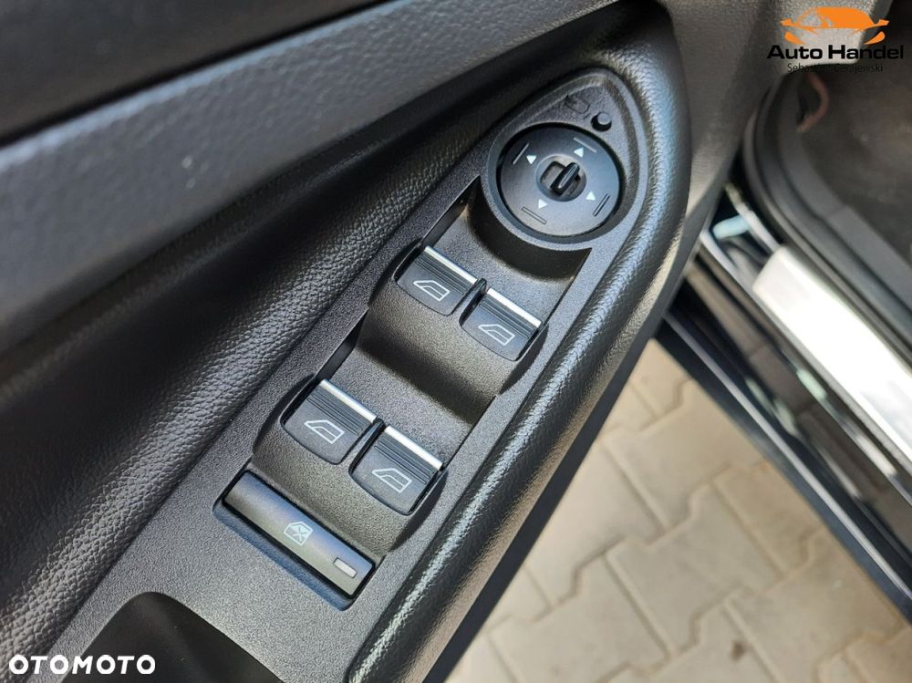 Ford Kuga 1.5 EcoBoost 2x4 ST-Line - 30