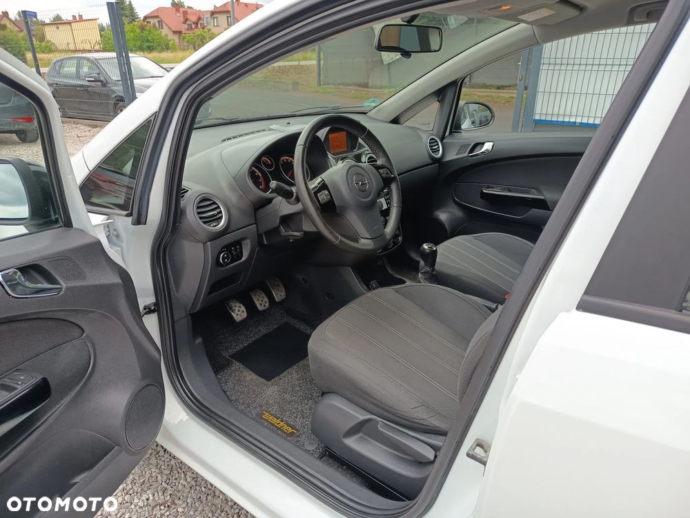 Opel Corsa 1.4 16V Active - 18