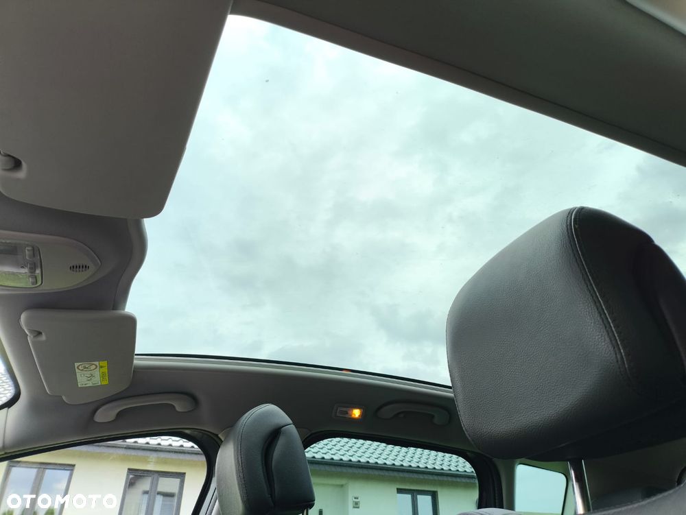 Peugeot 3008 HDi 150 Allure - 35
