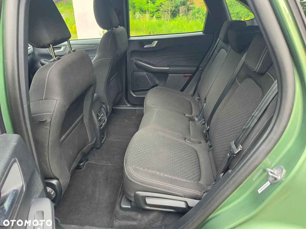 Ford Kuga - 11