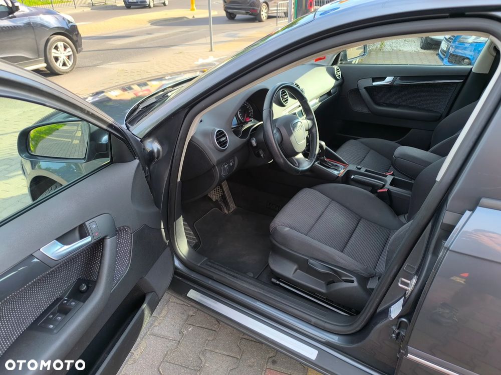 Audi A3 Sportback 1.6 S tronic Ambition - 8