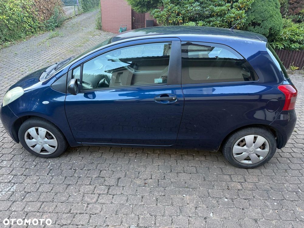 Toyota Yaris 1.0 Luna - 1