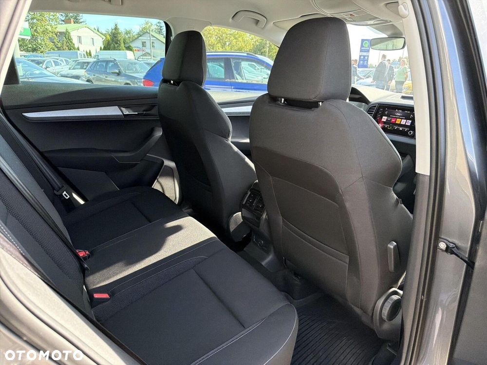 Skoda Karoq 1.5 TSI ACT Selection DSG - 19