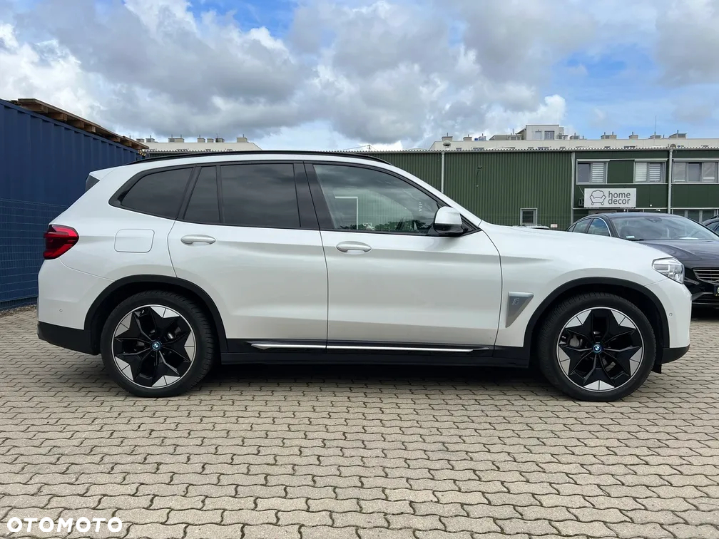 BMW iX3 Standard - 9