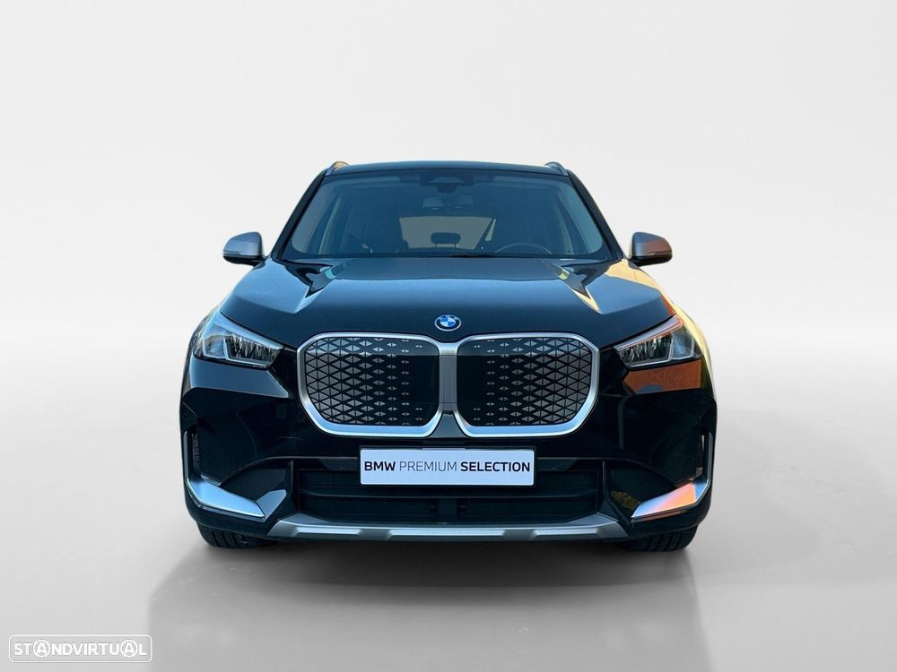 BMW iX1 eDrive20 - 8