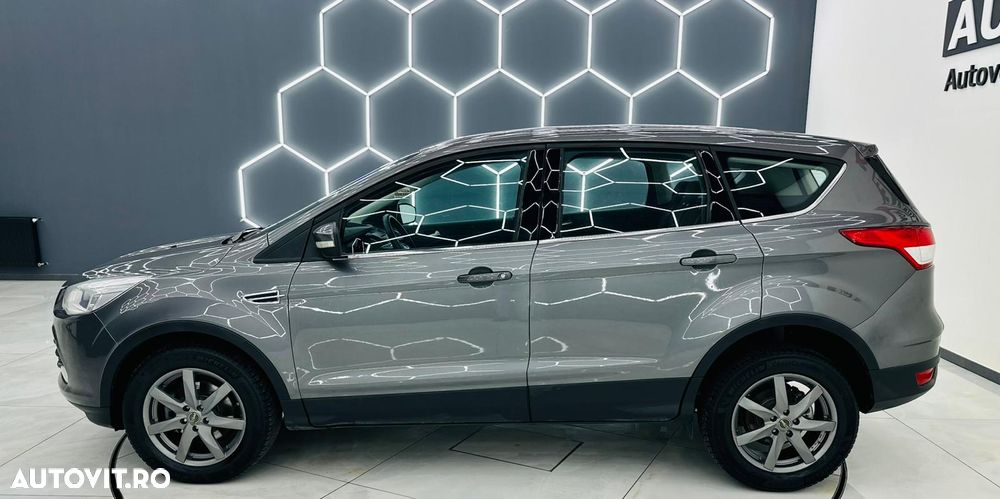 Ford Kuga 1.6 EcoBoost 2x4 Trend - 5