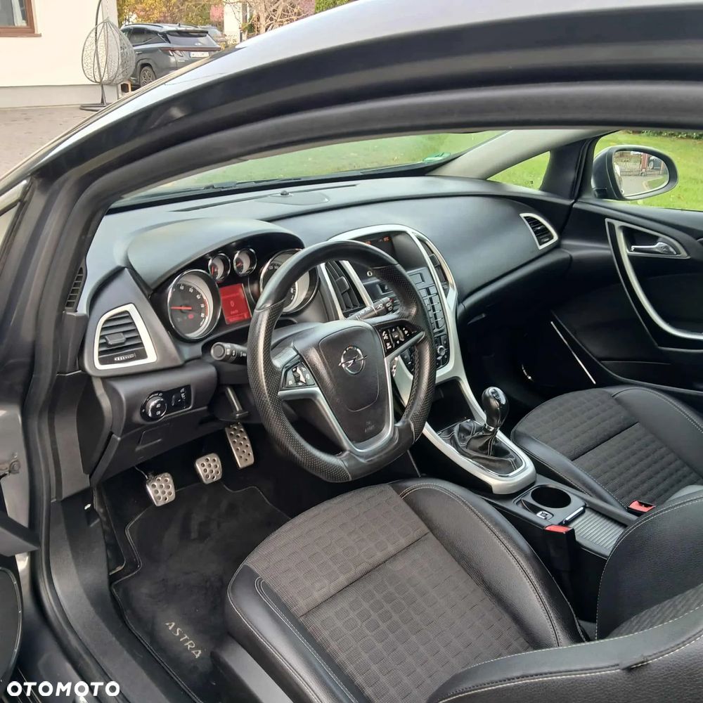 Opel Astra - 12