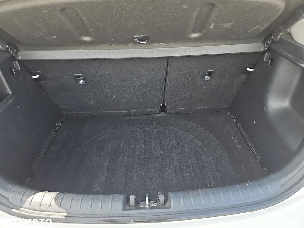 Kia Rio 1.2 M - 19