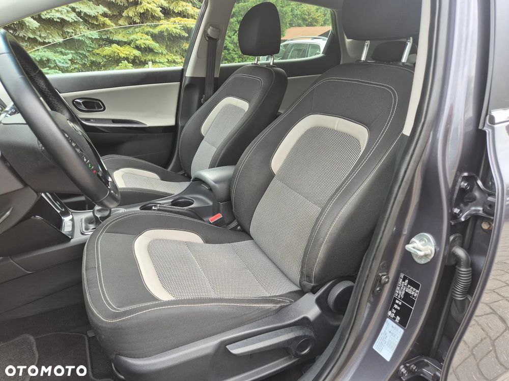 Kia Ceed 1.4 CVVT Dream-Team Edition - 22