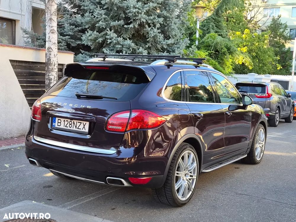 Porsche Cayenne 3.0 L V6 - 16