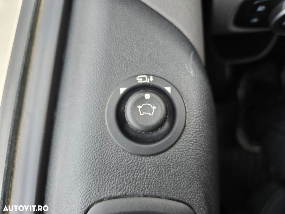 Ford New Transit Custom L2H2 - 38