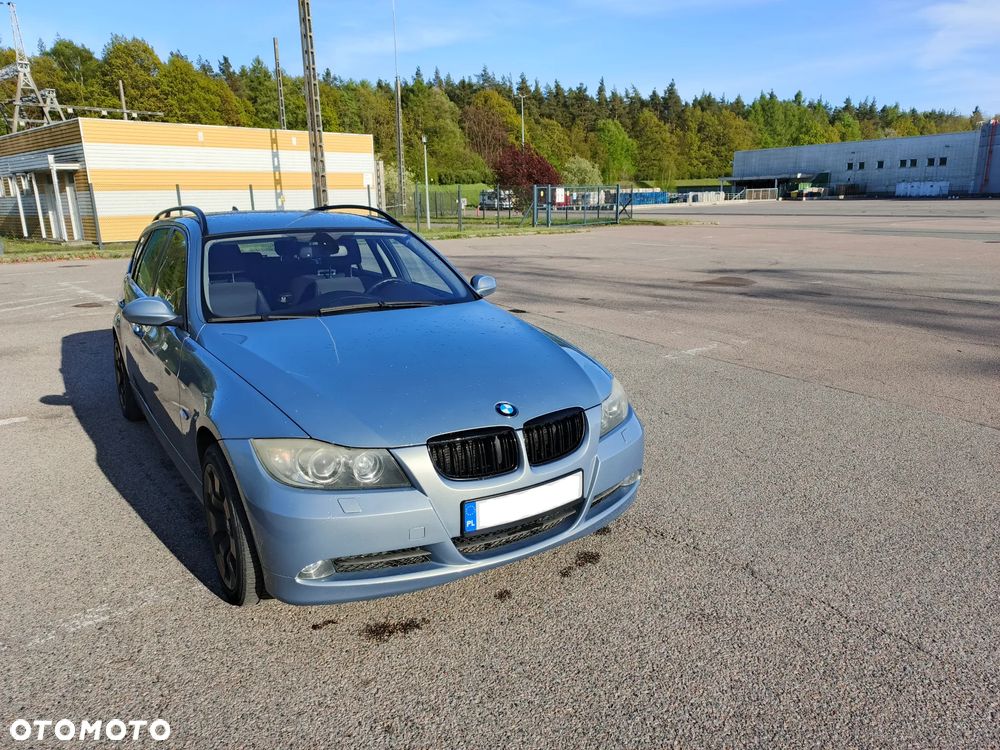BMW Seria 3 325xi - 4