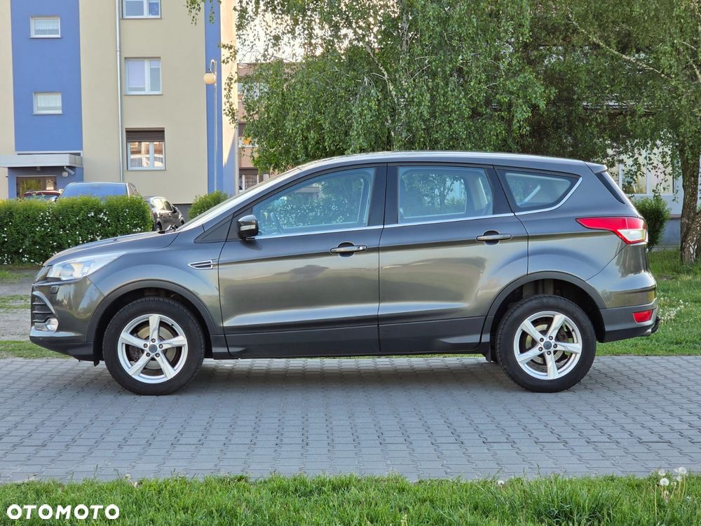 Ford Kuga 1.6 EcoBoost 2x4 Titanium - 8