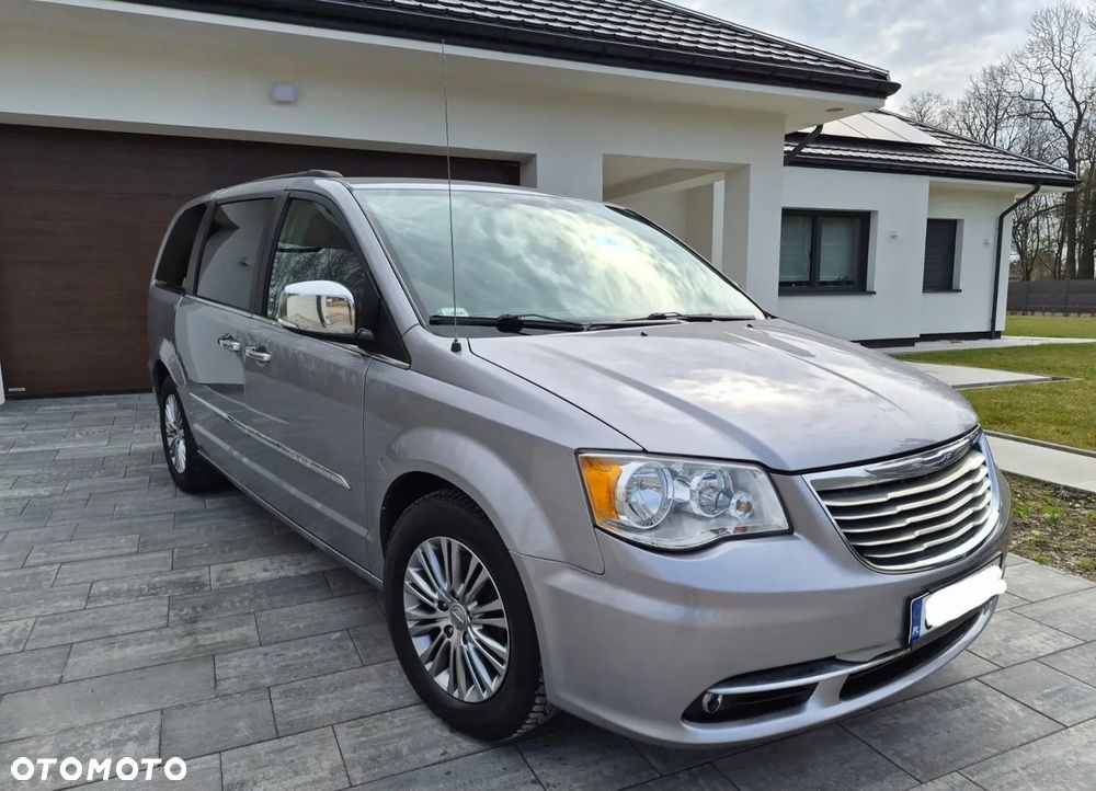 Chrysler Town & Country 3.6 Limited - 5