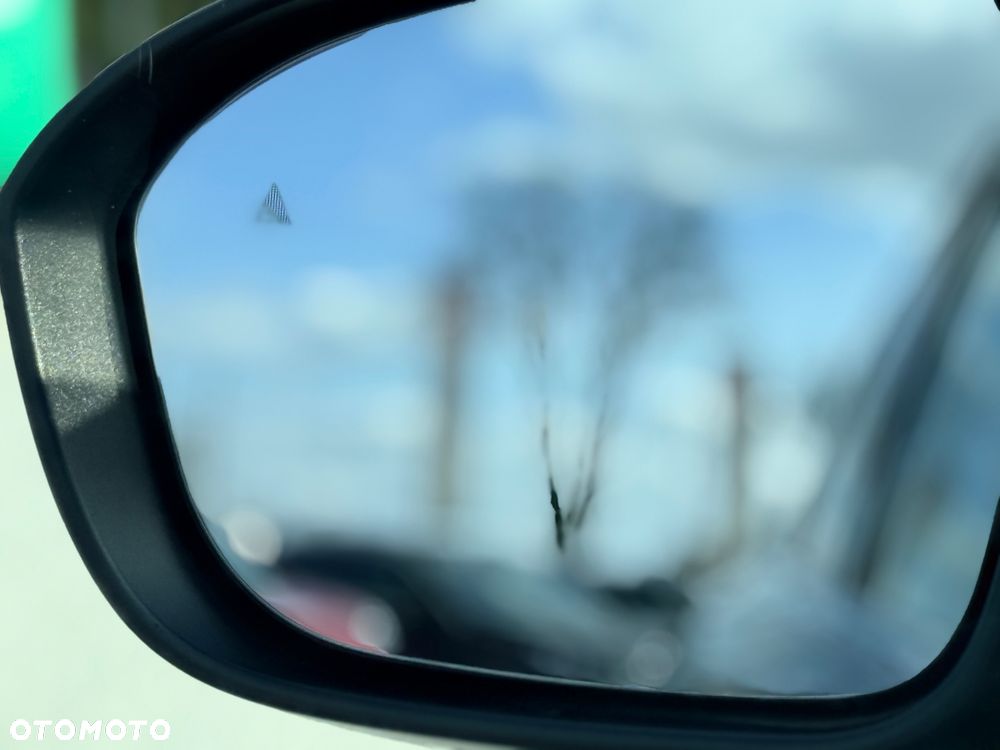 Nissan Qashqai 1.3 DIG-T MHEV N-Connecta - 24