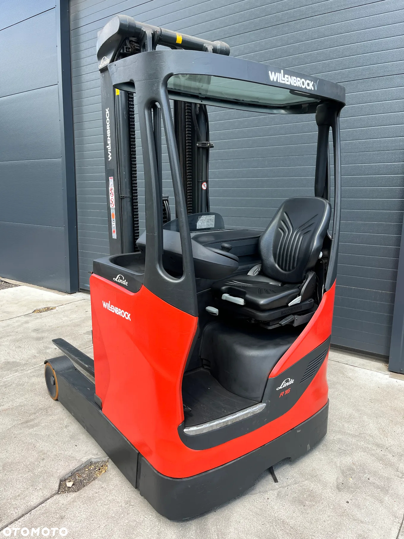 Linde Elektryczny wózek wysokiego składowania R16B / 1120 TRIPLEX przesuw boczny - 4