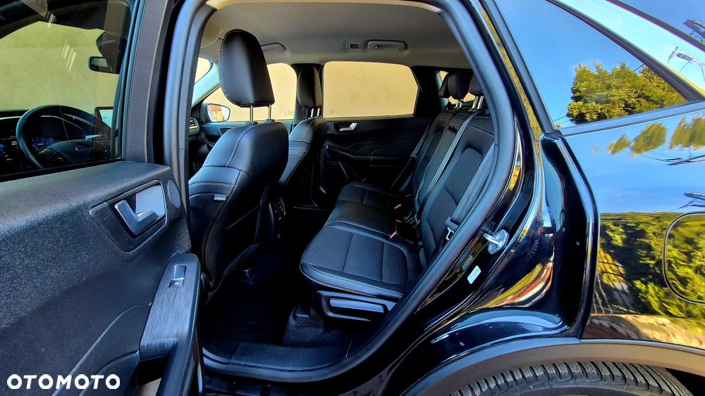 Ford Kuga 2.0 EcoBlue 4x4 TITANIUM X - 17