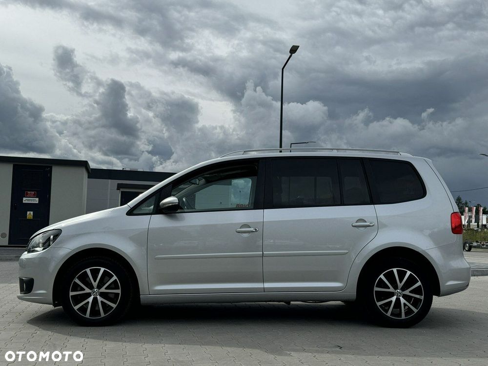 Volkswagen Touran - 6