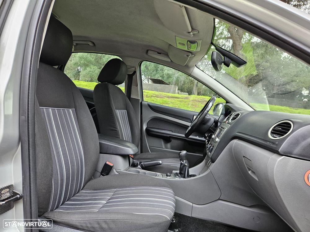 Ford Focus 1.6 TDCi Style - 25