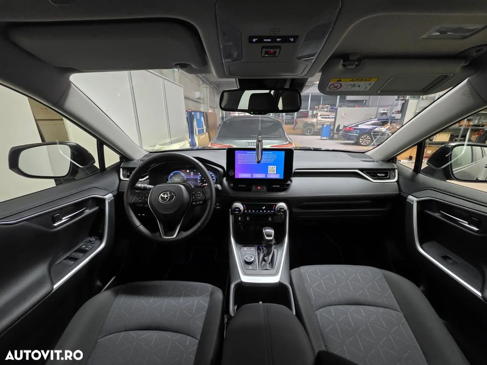 Toyota RAV4 - 5