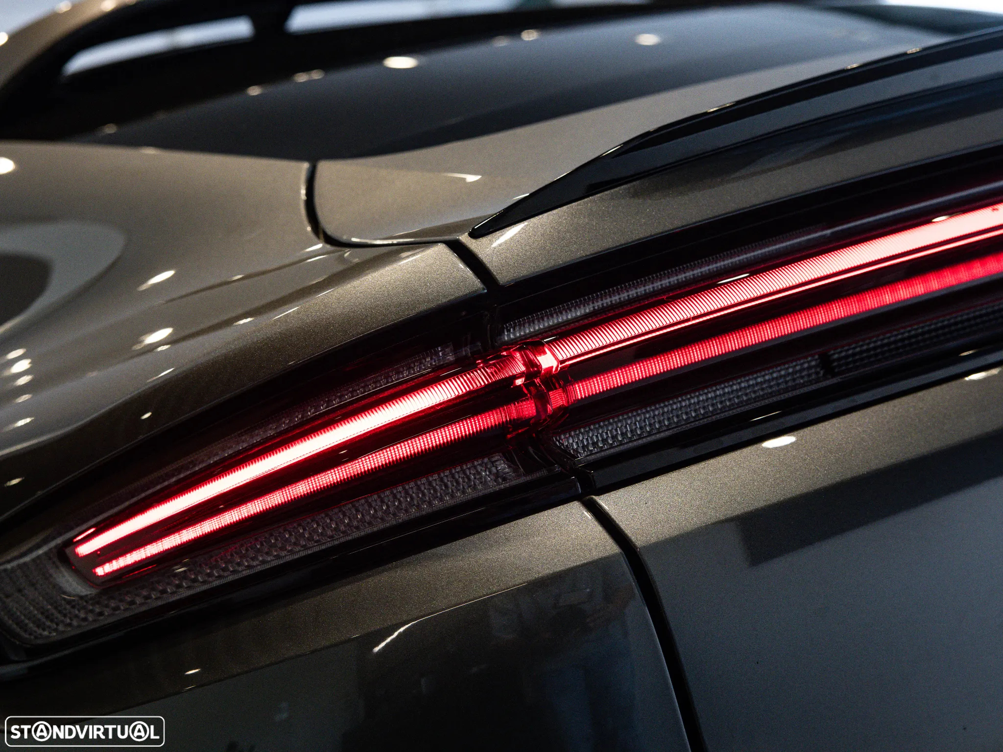 Porsche Cayenne Coupé E-Hybrid - 18