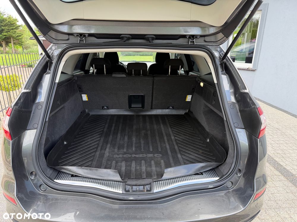 Ford Mondeo 2.0 TDCi STart-Stopp Titanium - 11