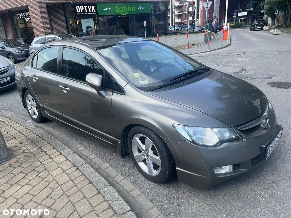 Honda Civic 1.8 Executive - 18