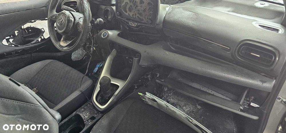Toyota Yaris - 13