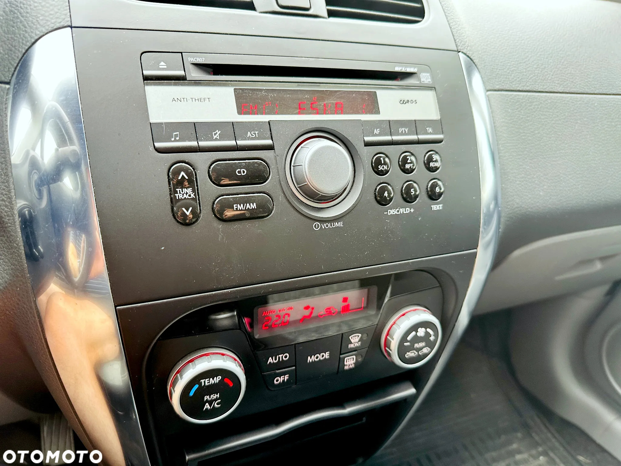 Suzuki SX4 1.6 Premium - 17