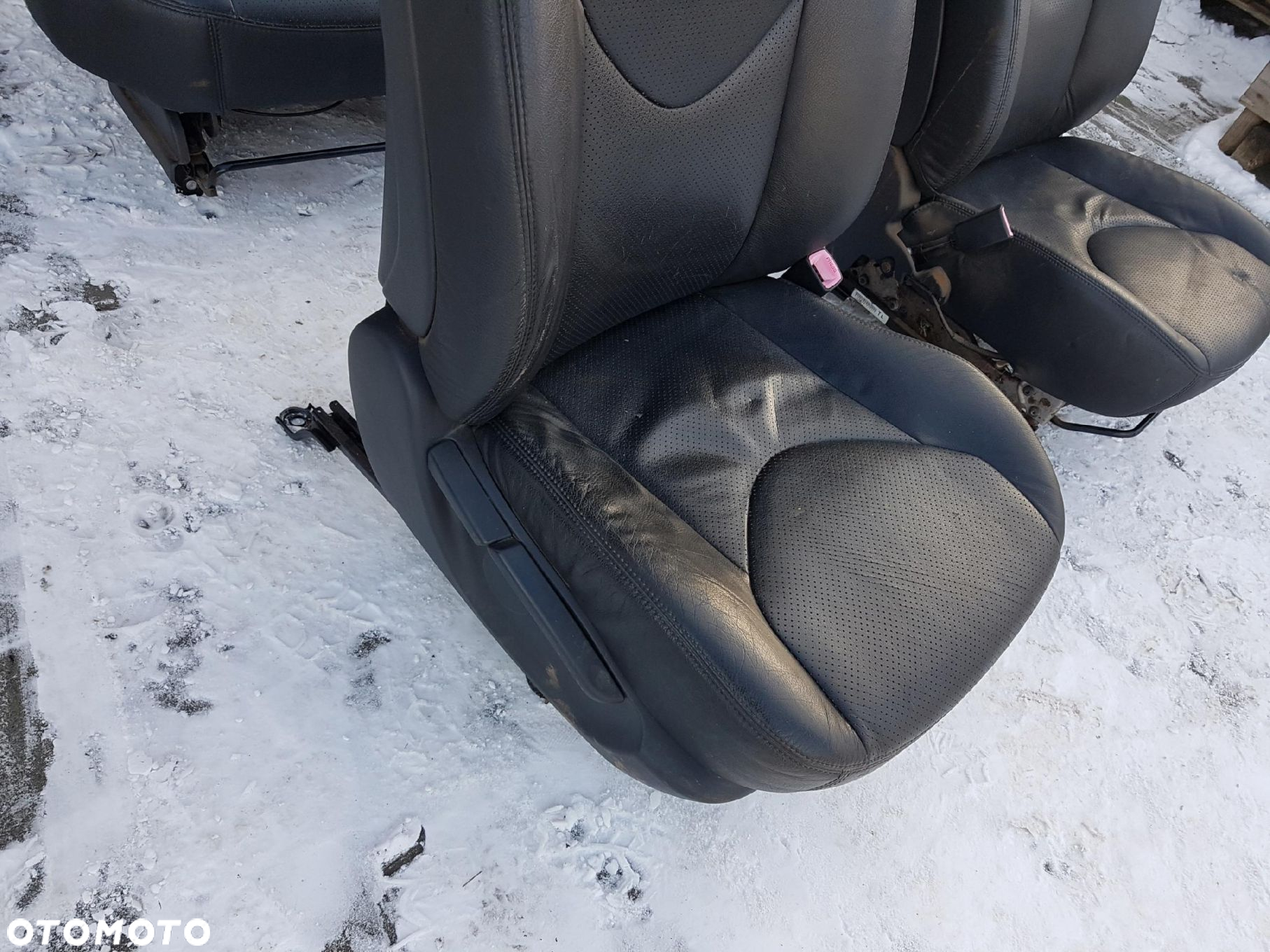 TOYOTA RAV4 3 III 05-08r FOTELE SKÓRZANE - 3