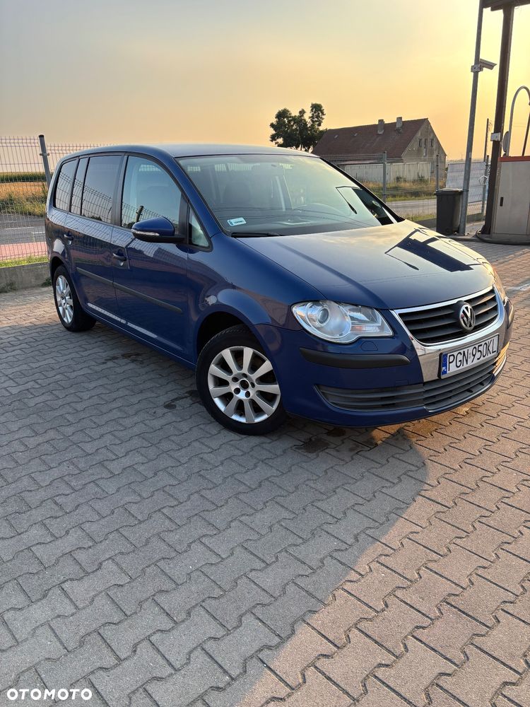 Volkswagen Touran 1.9 TDI DSG - 5