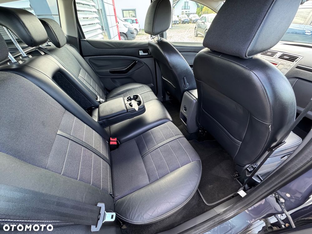 Ford Kuga 2.0 TDCi Titanium - 12