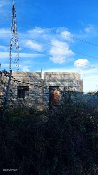 Vendo ruina em construção - Grande imagem: 2/8
