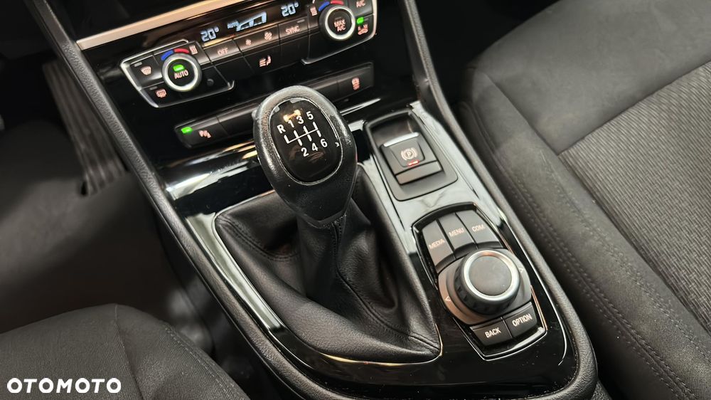 BMW Seria 2 218d Advantage - 19