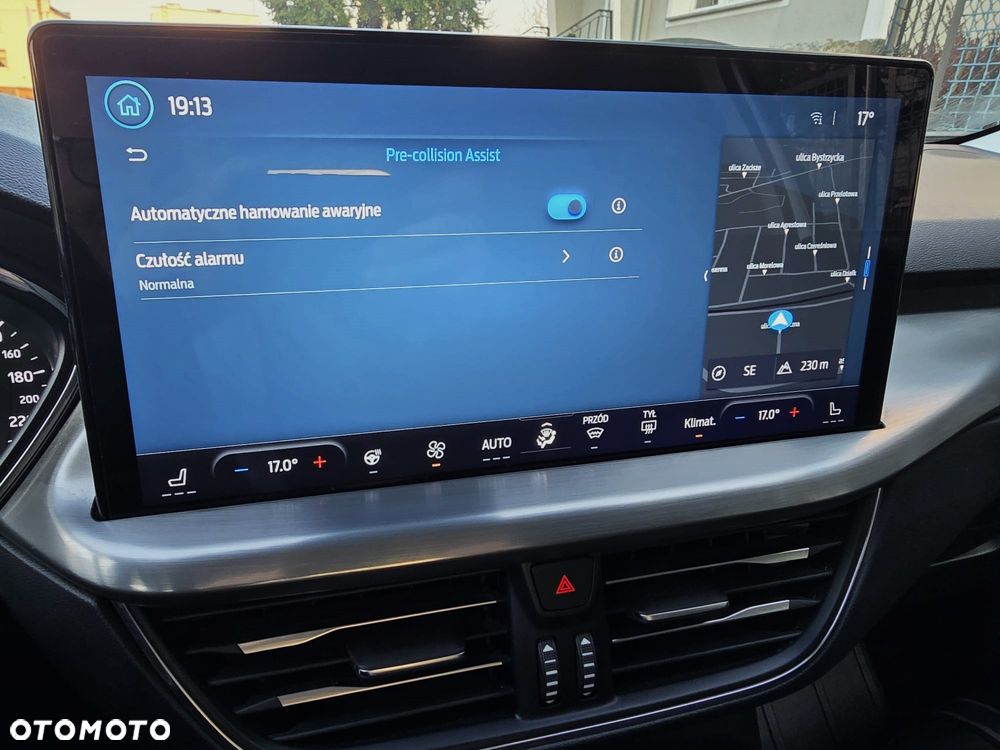 Ford Focus 1.5 EcoBlue Start-Stopp-System TITANIUM EDITION - 27