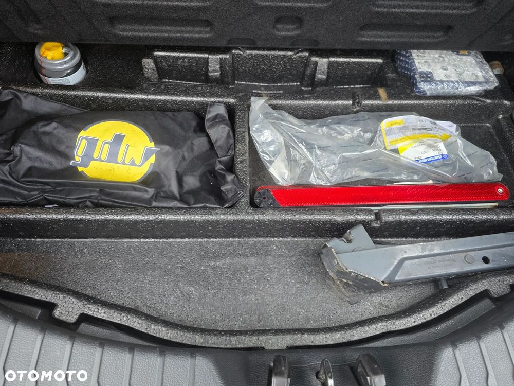 SsangYong/KGM Tivoli - 20