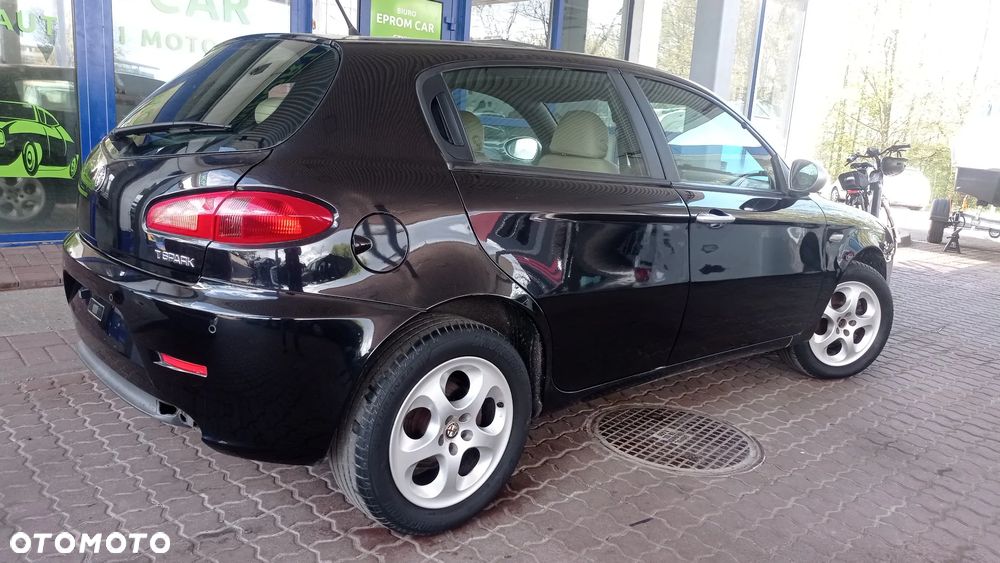 Alfa Romeo 147 1.6 Twin Spark ECO Eleganza - 11