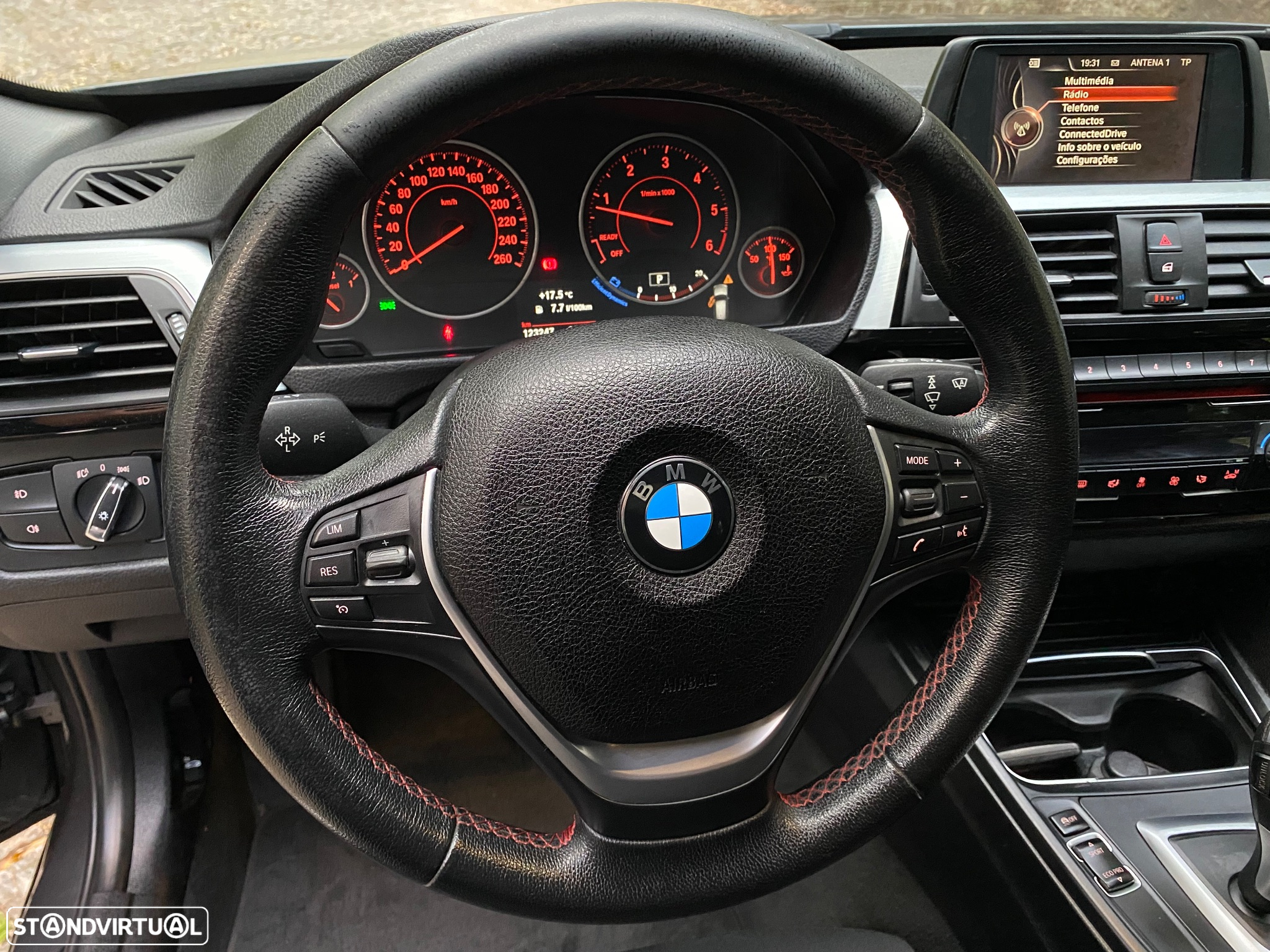 BMW 318 d Touring Pack M Auto - 26