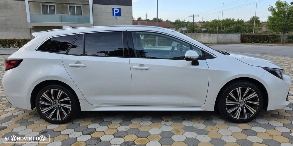Toyota Corolla Touring Sports 1.8 Hybrid Comfort+P.Sport - 5