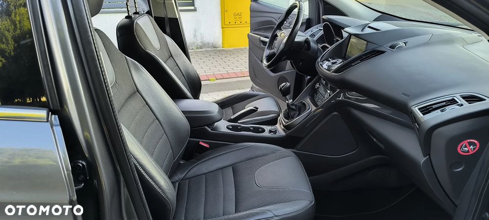 Ford Kuga 1.6 EcoBoost 2x4 Individual - 25