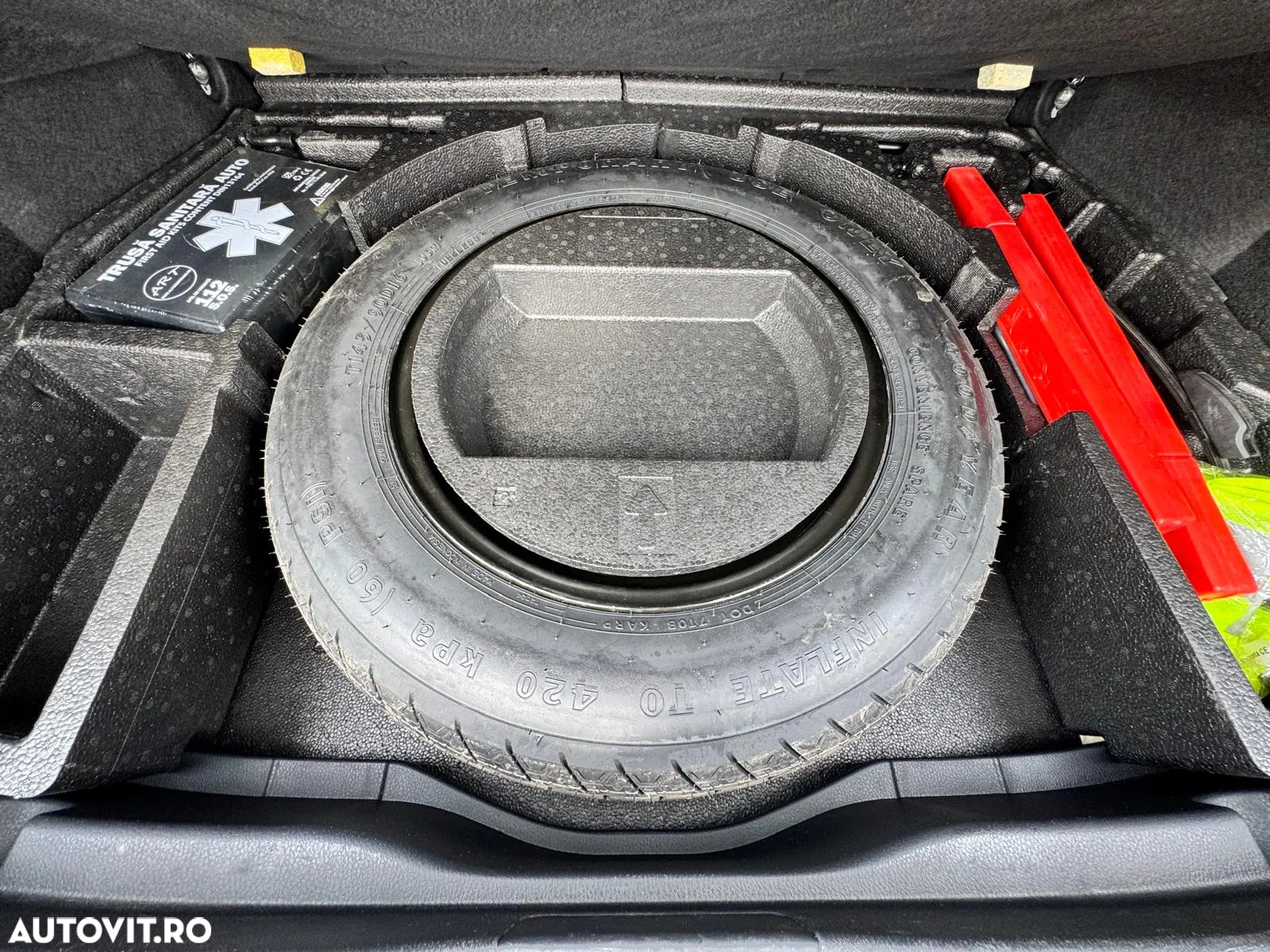 Toyota C-HR 1.8 HSD 122 CP 4x2 CVT Core - 36