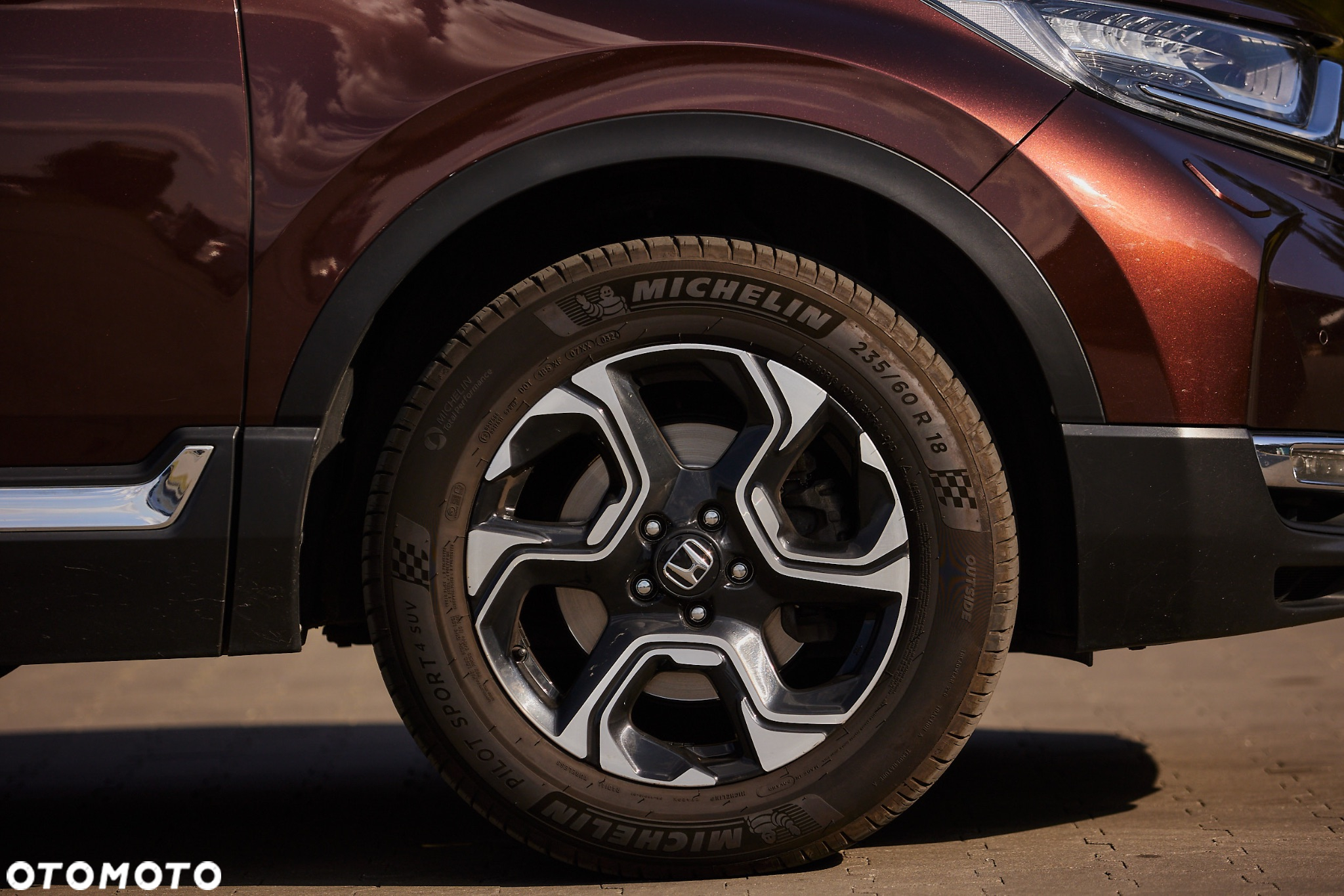 Honda CR-V 1.5 Lifestyle (Honda Connect+ / 7 os.) CVT - 9
