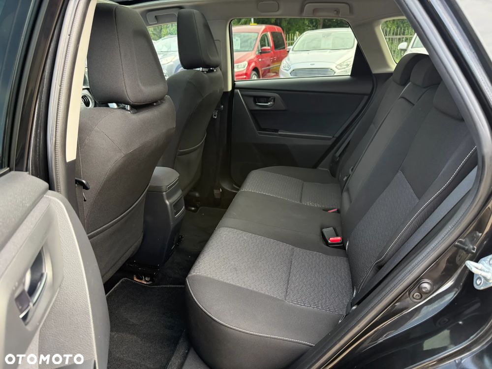 Toyota Auris - 26